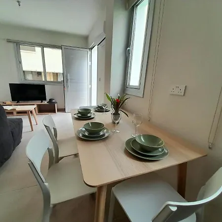 Paradise Ground Floor With Kosher Restaurant Perivolia